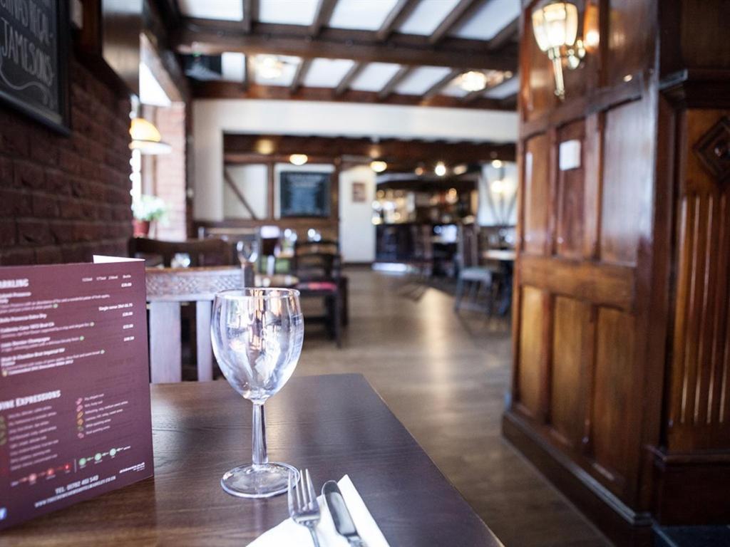 The Crewe Arms Hotel Exterior foto